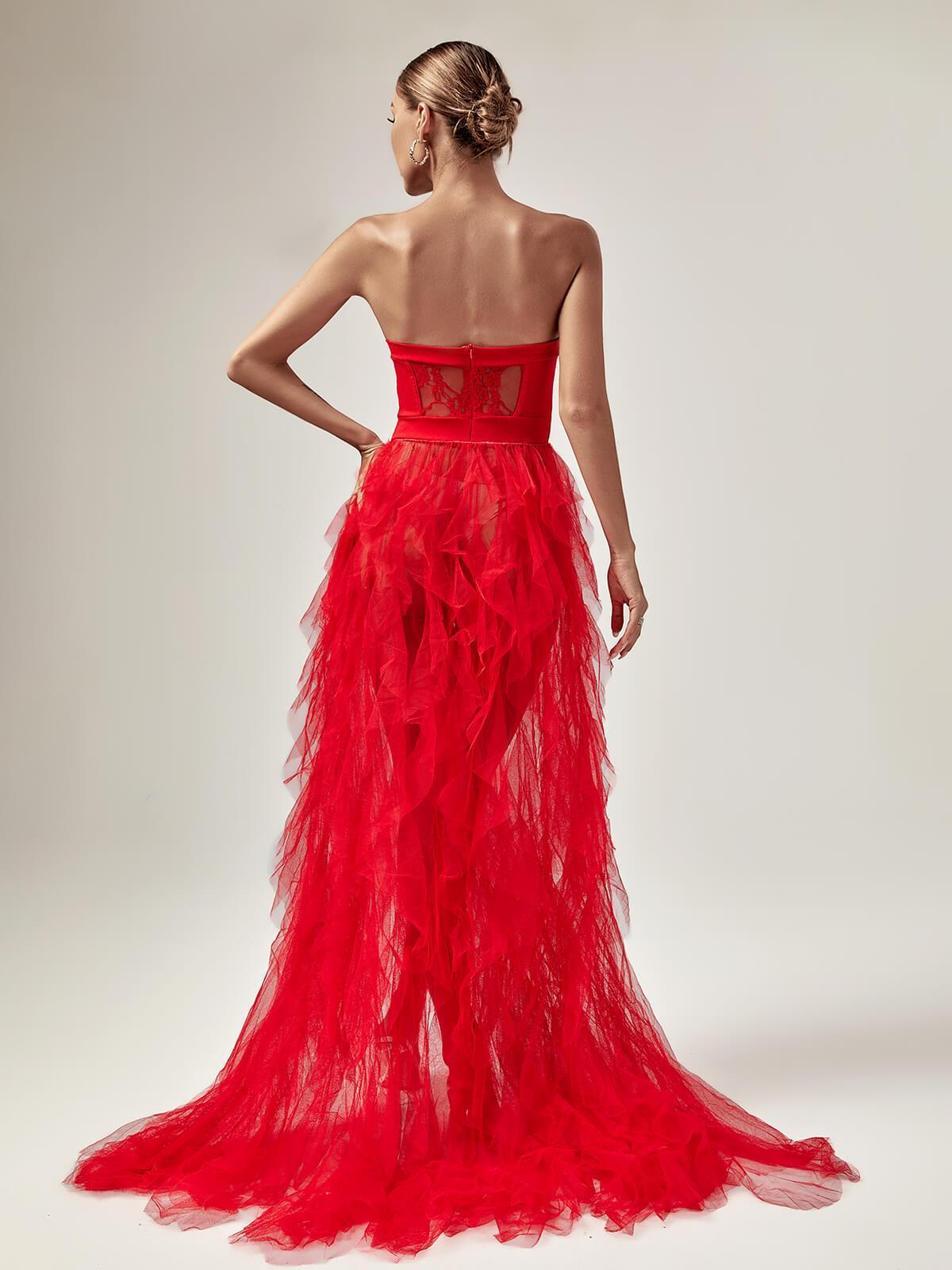 Robe longue en tulle rouge 