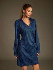 Robe chemise courte à rayures et col rabattu 