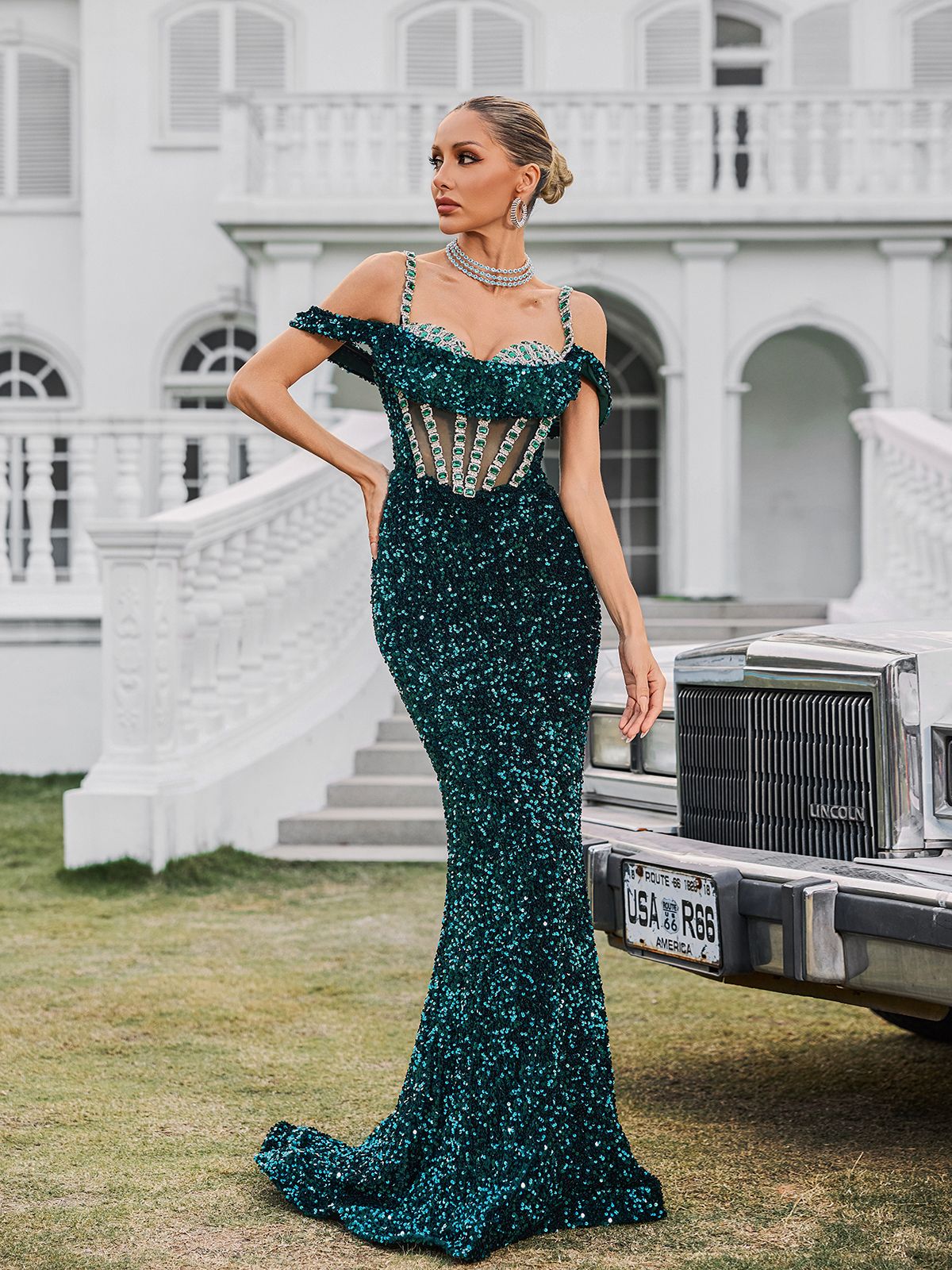 Robe maxi à fines bretelles ornée de spaghettis 