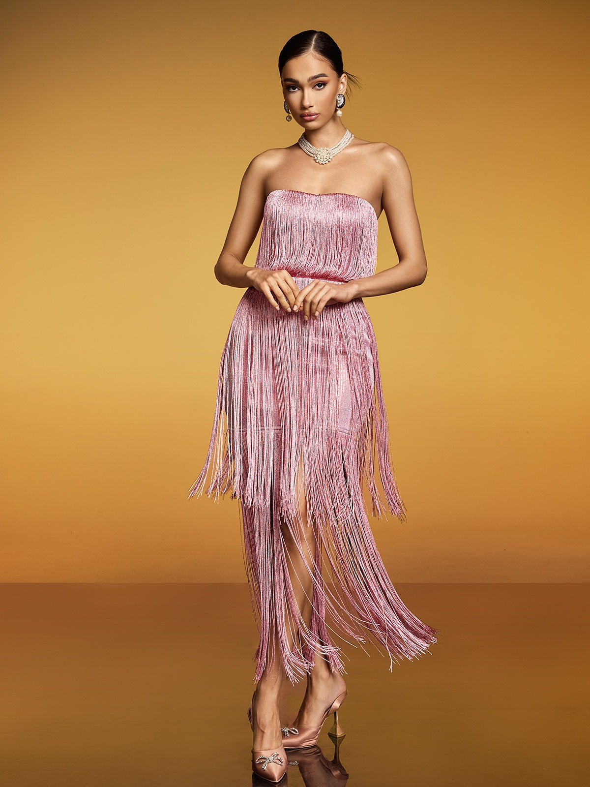 Robe longue bustier à franges et sequins 
