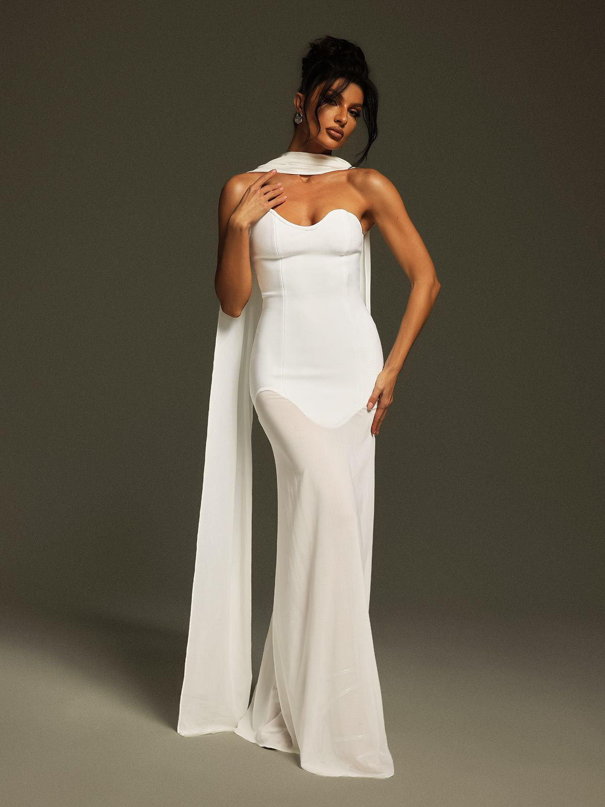 Robe longue bustier drapée à bandage 