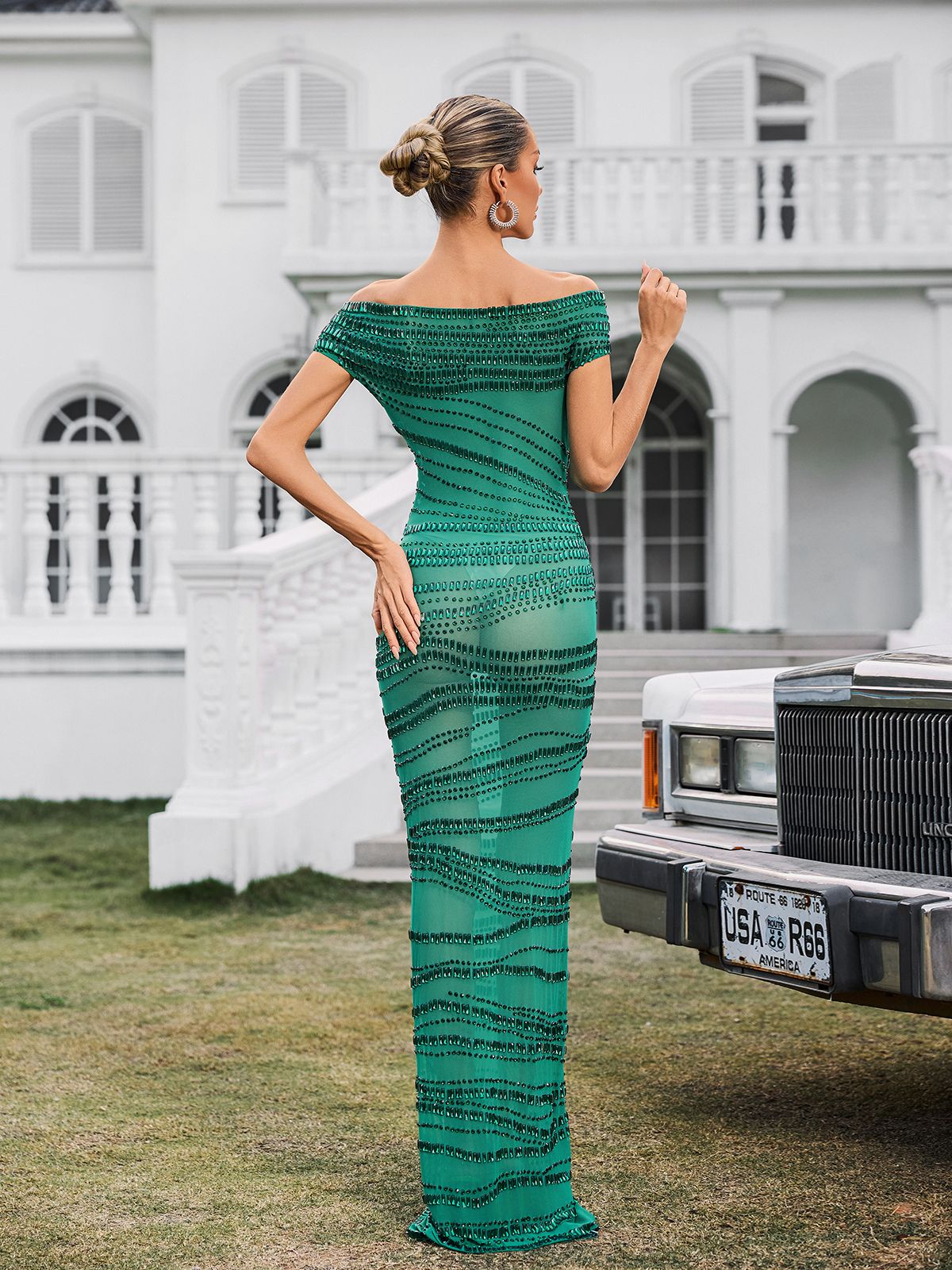 Robe longue verte en résille strass à épaules dénudées 
