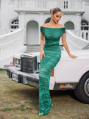 Robe longue verte en résille strass à épaules dénudées 