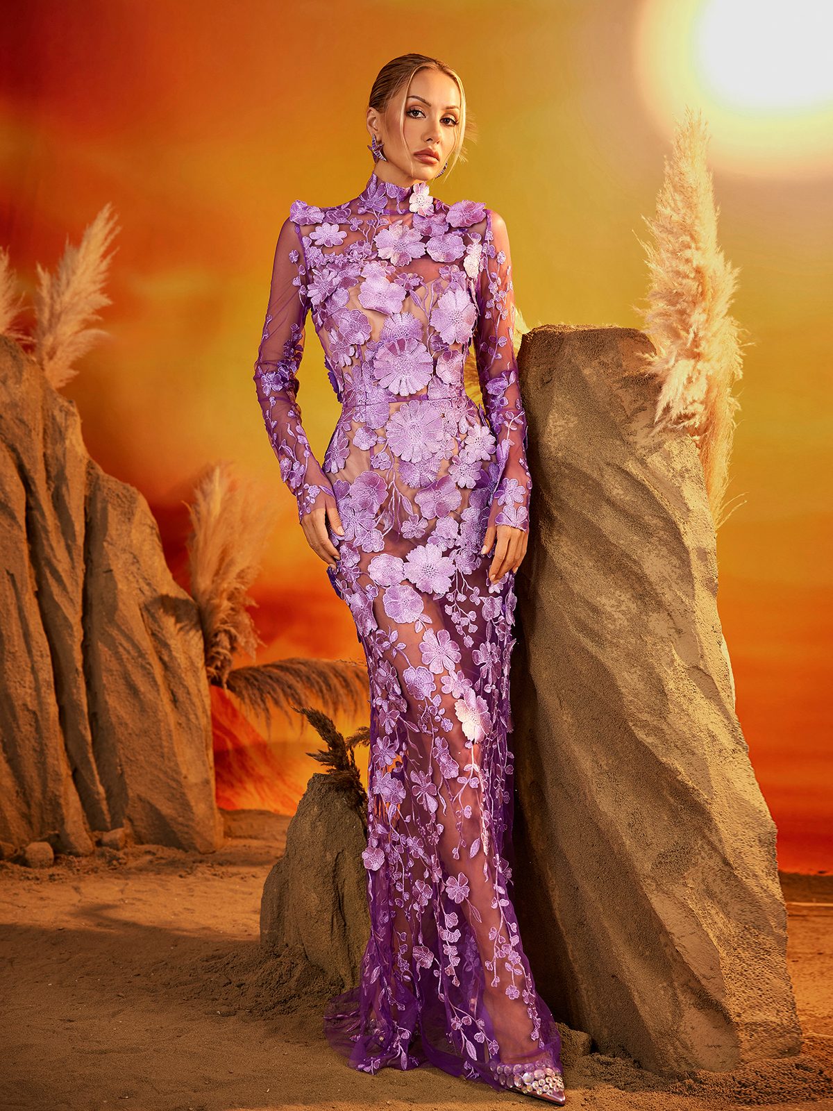 Ensemble jupe et haut en résille fleurie à manches longues 