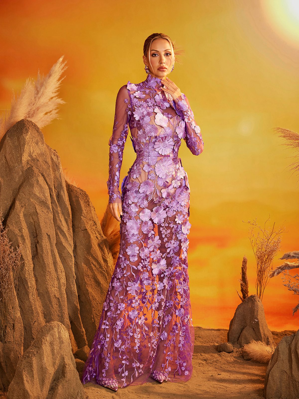 Ensemble jupe et haut en résille fleurie à manches longues 