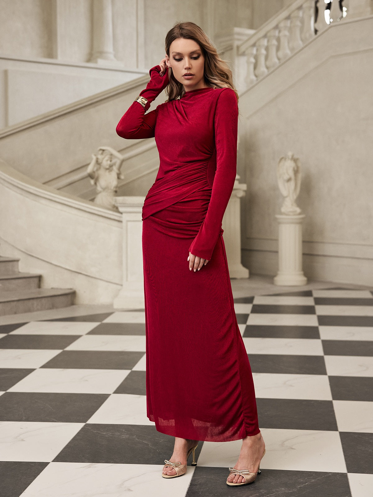 Robe longue maxi en velours à manches longues 