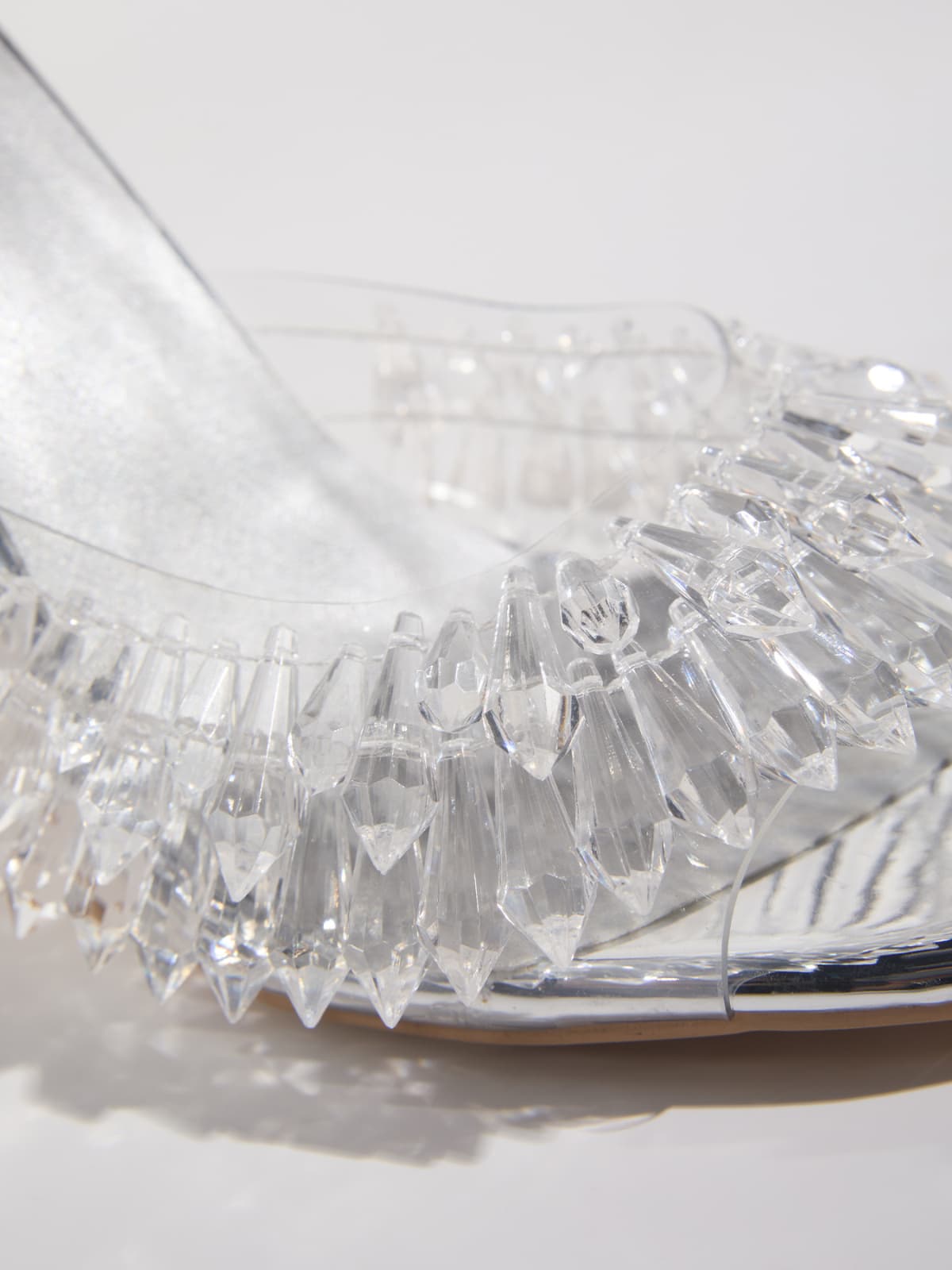 Pantoufles à franges de cristal