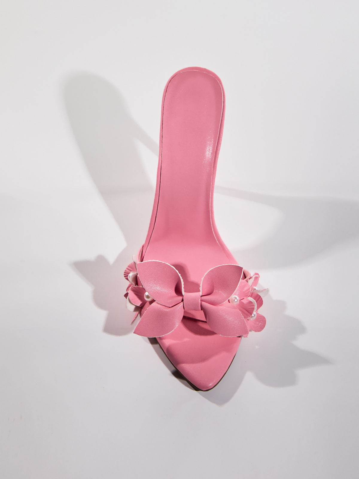 Pantoufles à fleurs de perles roses