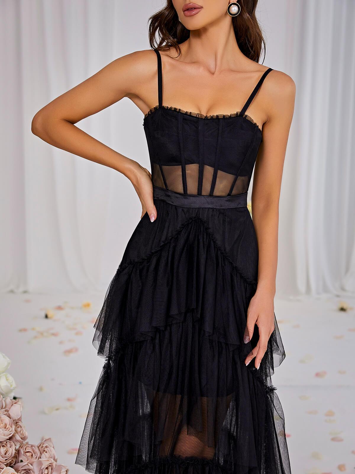 Robe longue en résille noire