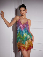 Robe courte à franges en cristal arc-en-ciel et col en V 