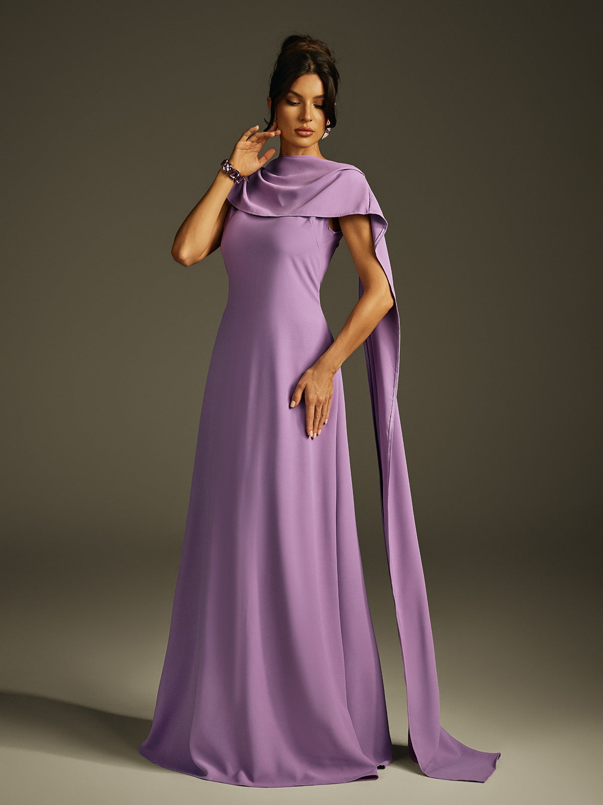 Robe longue sans manches à châle 