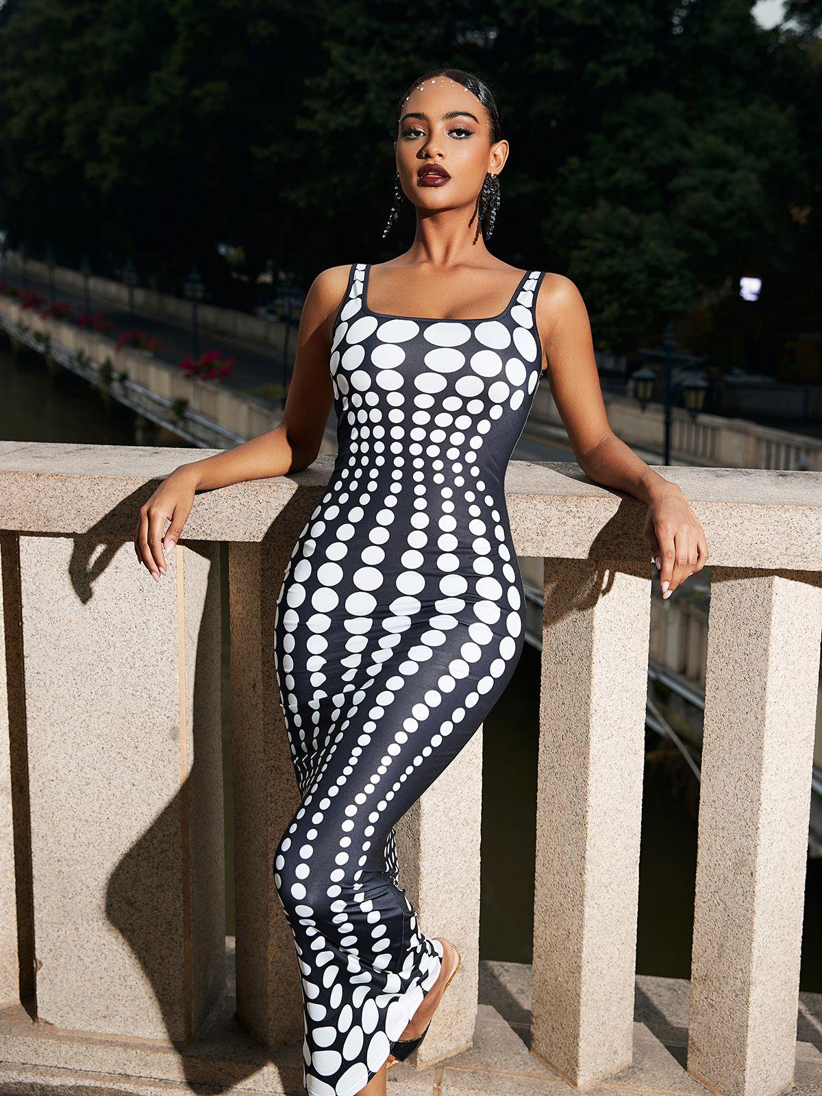 Robe longue blanche à pois 