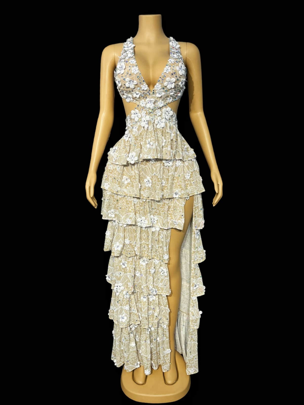 Robe maxi fendue à fleurs et découpes en strass