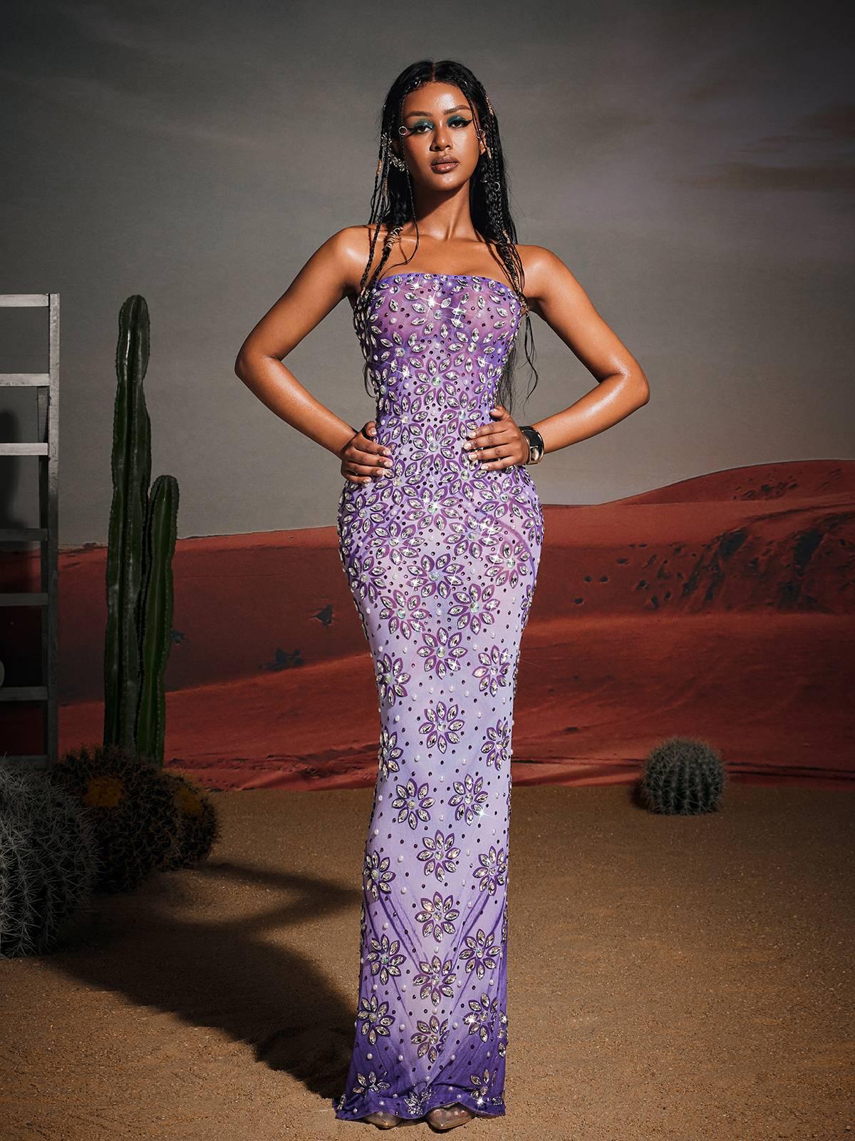 Robe longue bustier à fleurs et strass 