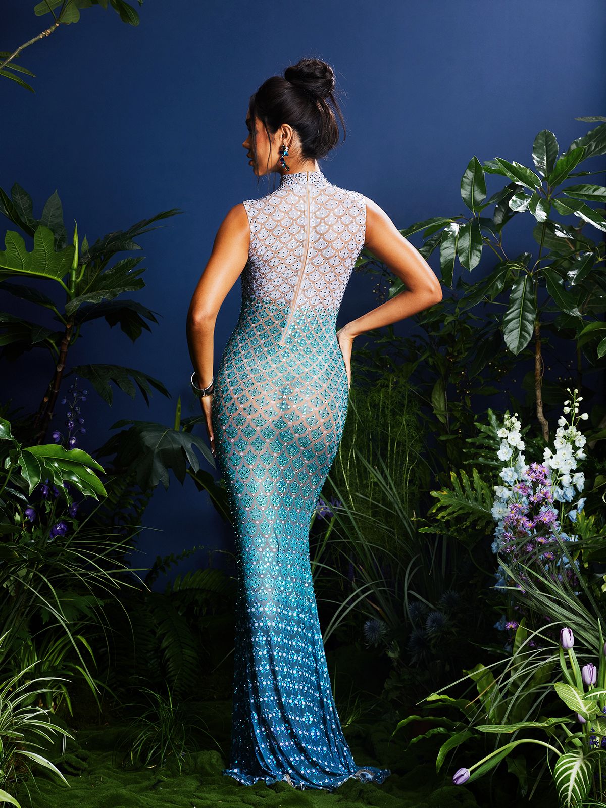 Robe longue à strass coquillage 