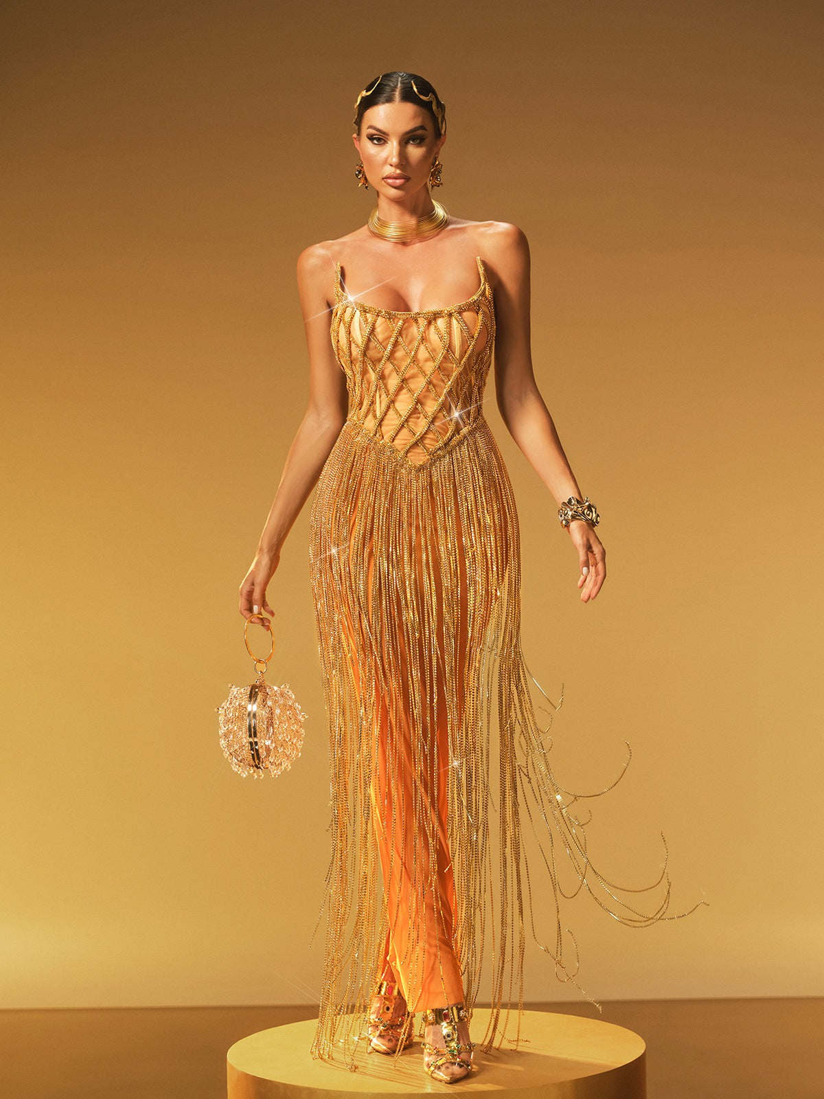 Robe longue bustier en maille à franges et chaînes 