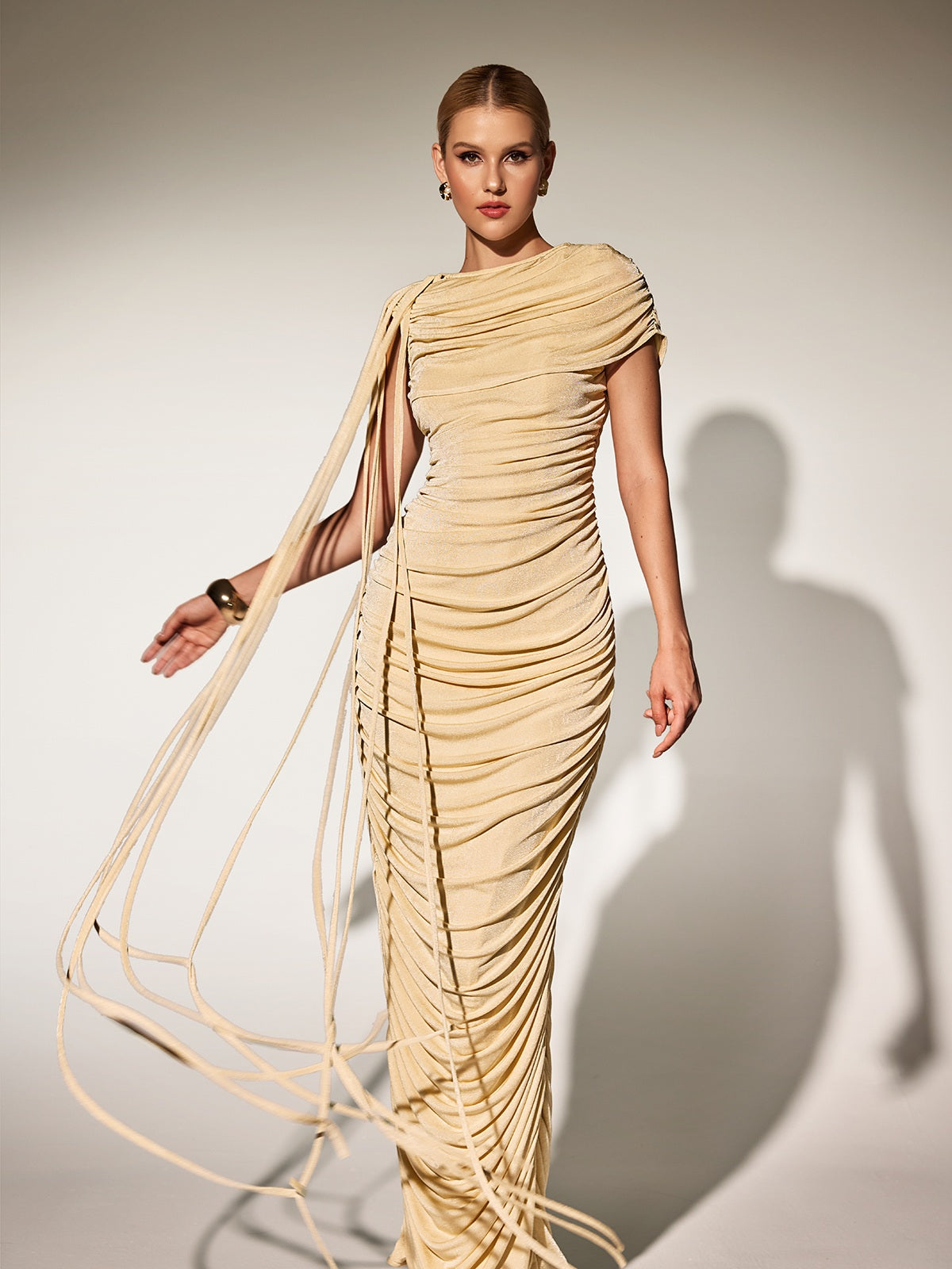 Robe longue drapée beige 