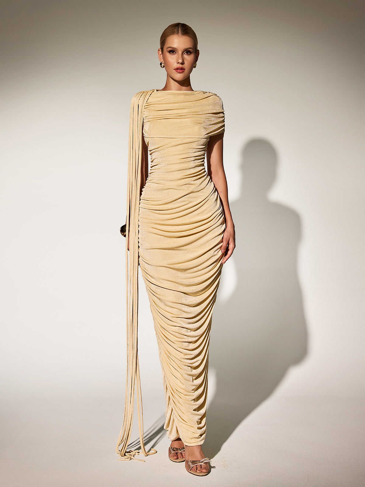 Robe longue drapée beige 