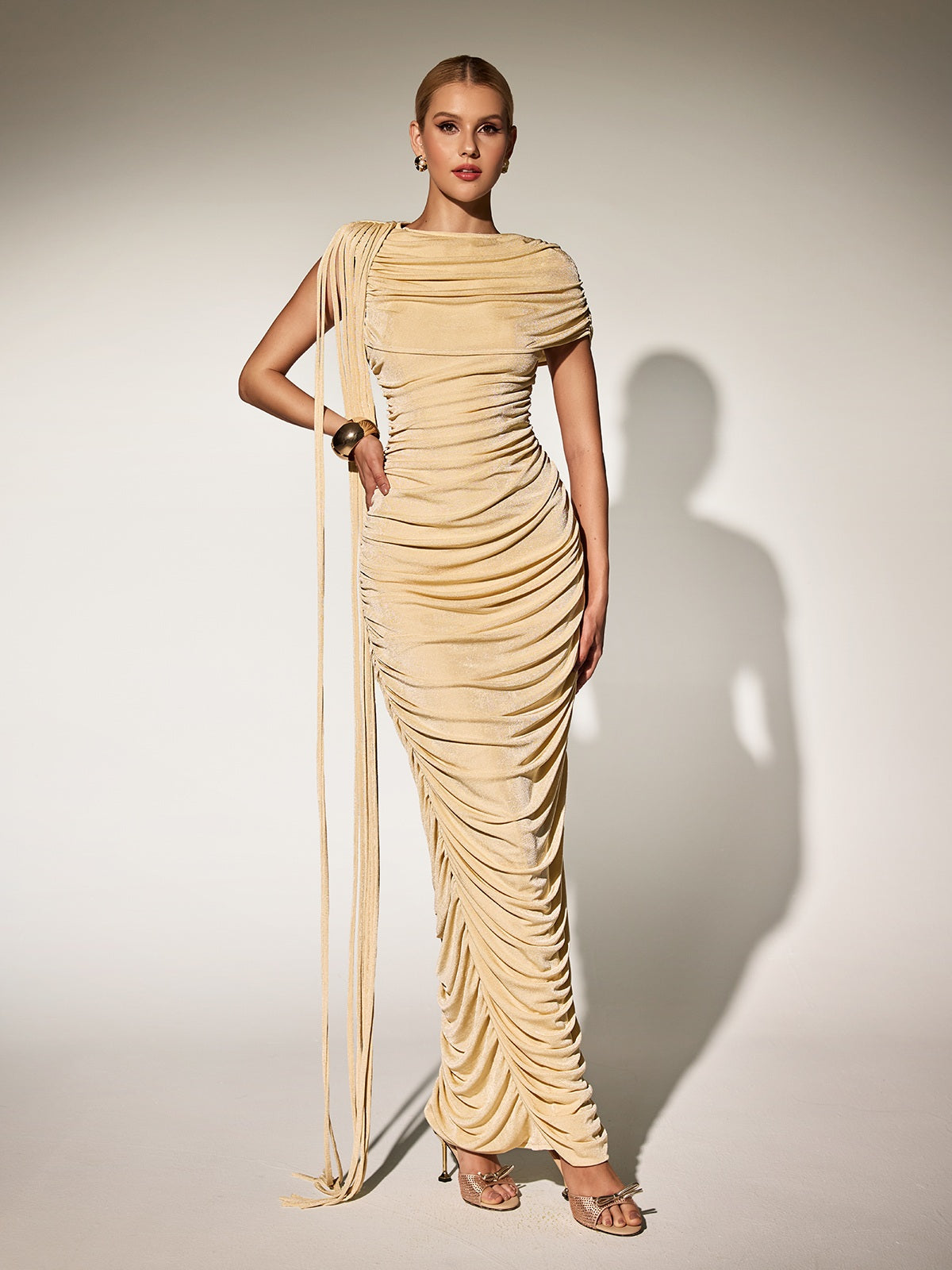 Robe longue drapée beige 
