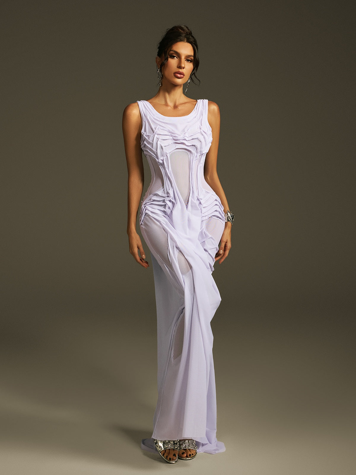 Robe maxi froncée sans manches 