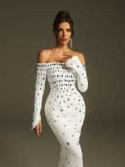 Robe longue à épaules dénudées en cristal 