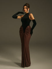 Robe longue en velours dos nu avec gants 