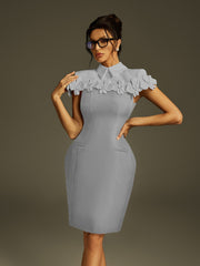 Robe courte à col fleuri grise 