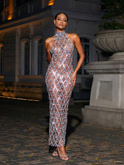 Robe longue à sequins et cristaux couleur nude foncé 
