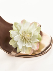 Sandales à fleurs