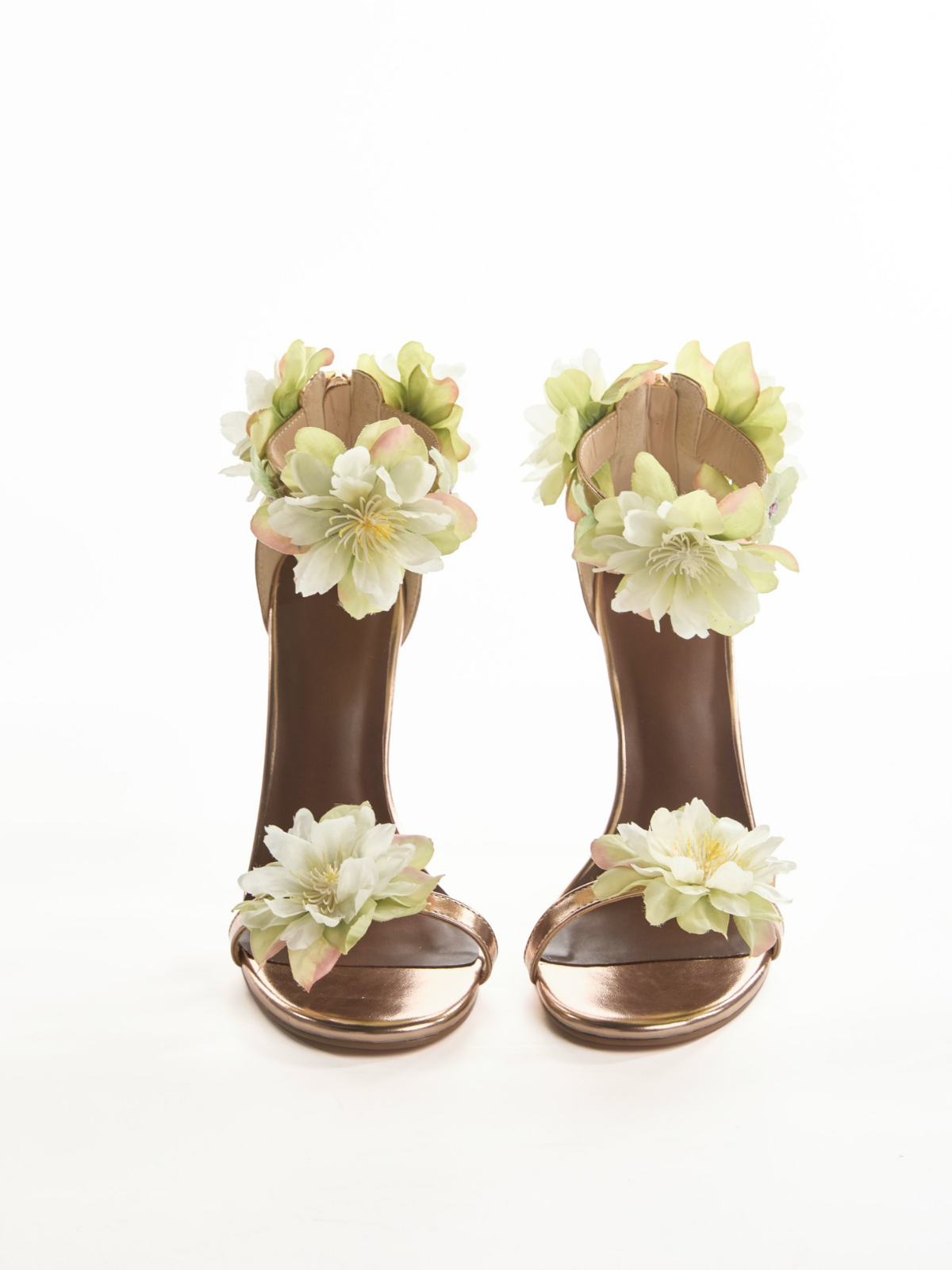 Sandales à fleurs