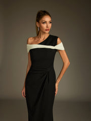 Robe midi asymétrique torsadée 