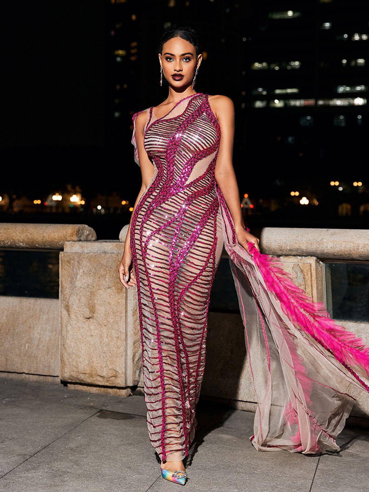 Robe en tulle à sequins drapée et découpée rose fuchsia 