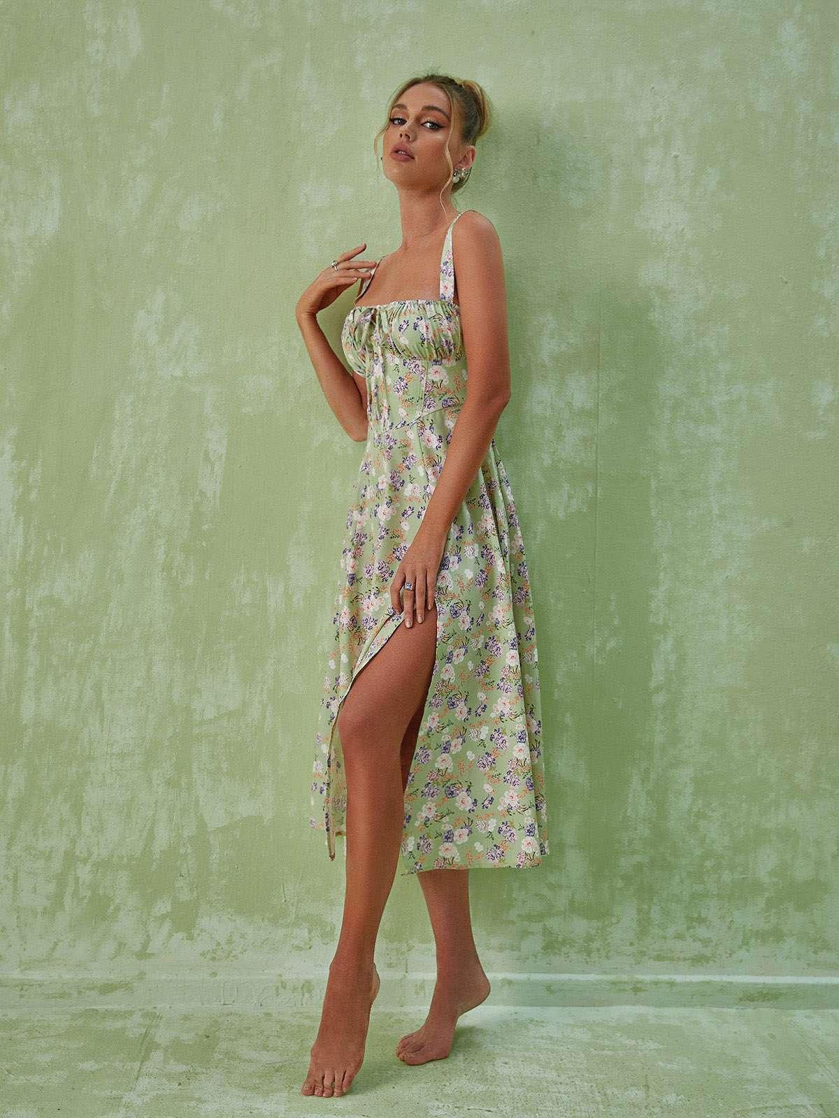 Robe midi fendue à fleurs verte 