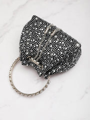 Sac seau noir orné de cristaux