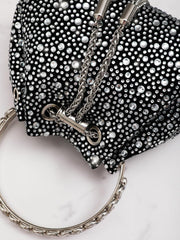 Sac seau noir orné de cristaux
