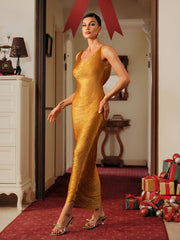 Robe longue à franges et décolleté plongeant