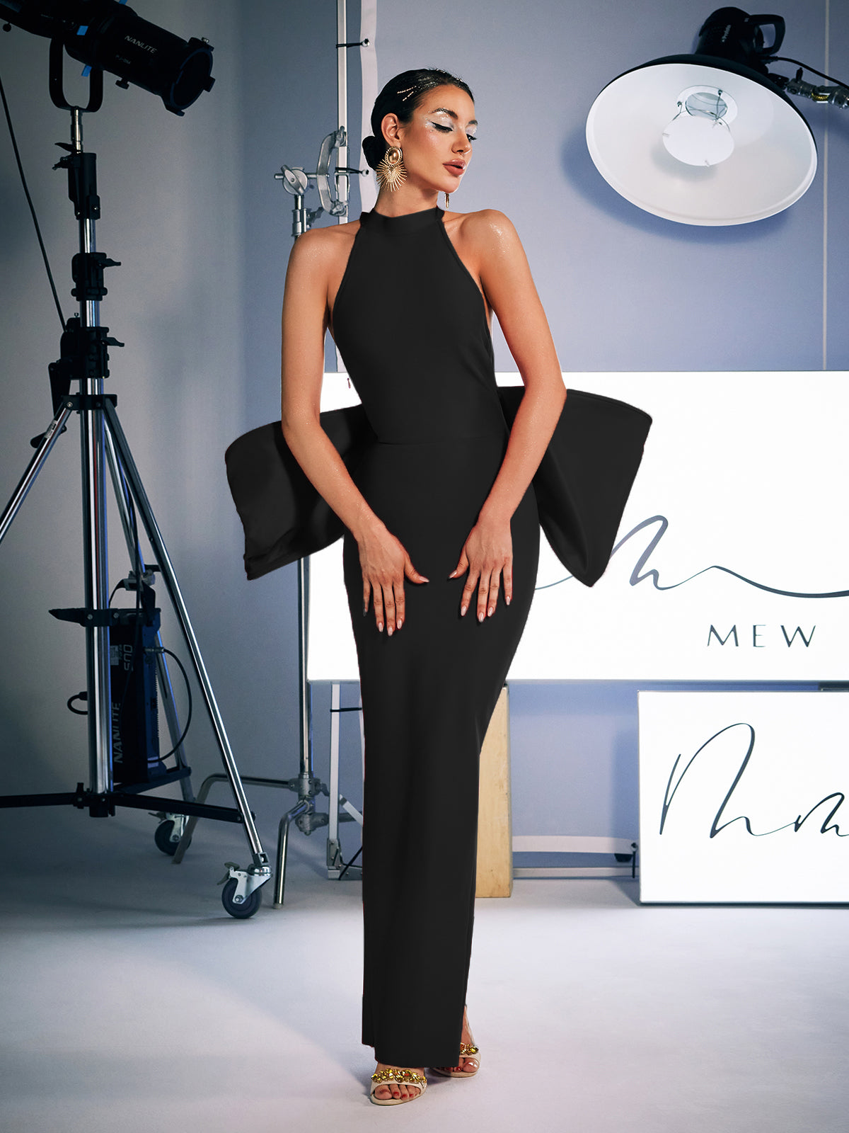 Robe fendue à nœud papillon noire 