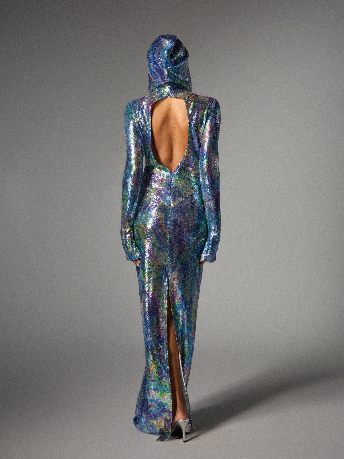 Robe longue à capuche et manches longues ombrée bleue