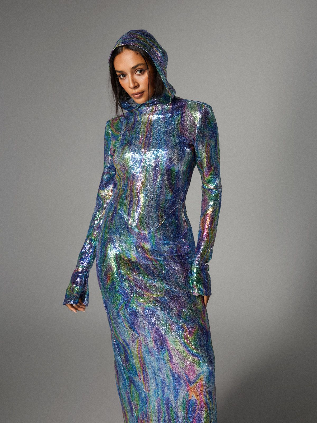 Robe longue à capuche et manches longues ombrée bleue