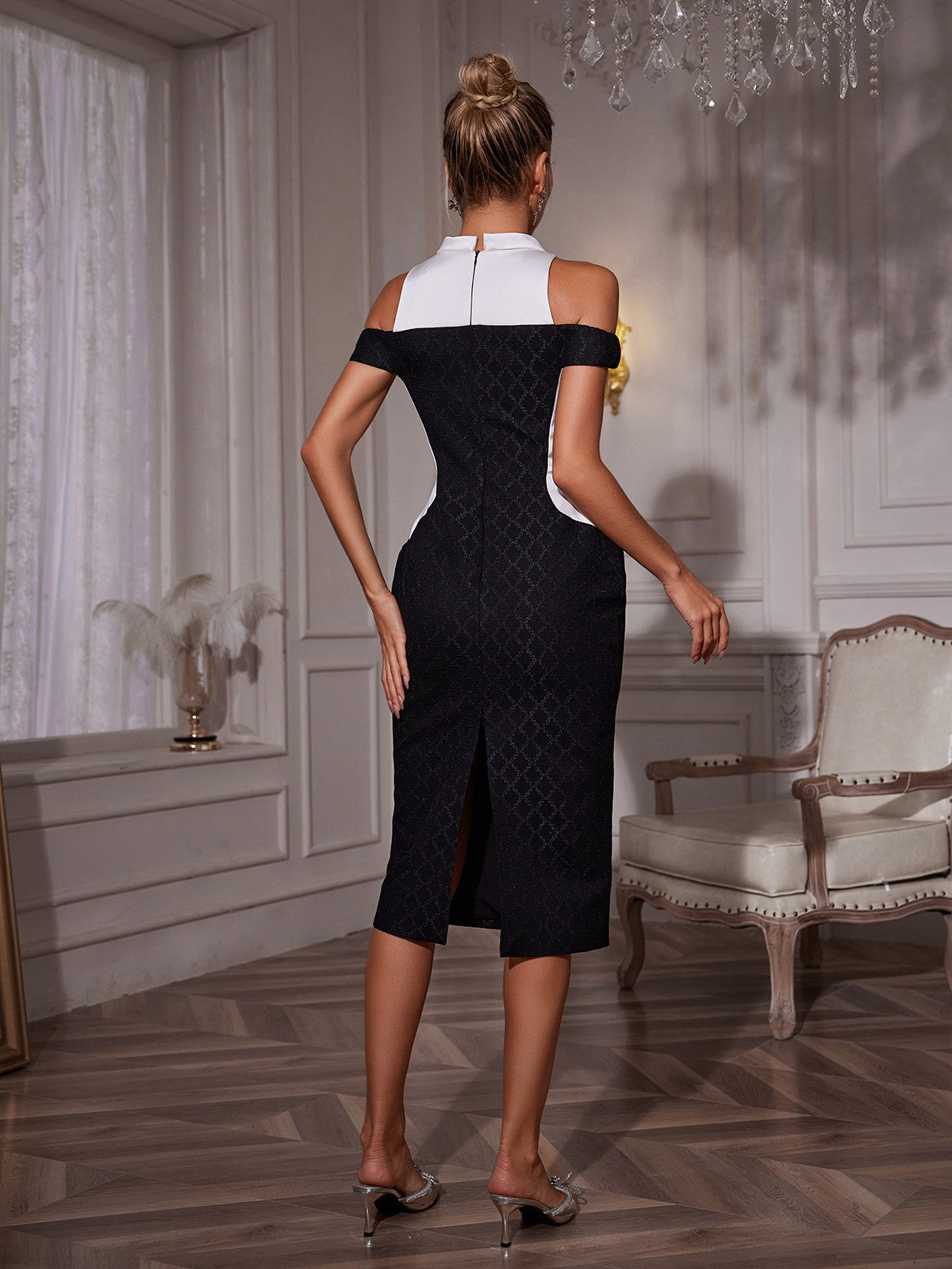 Robe midi à col rabattu 