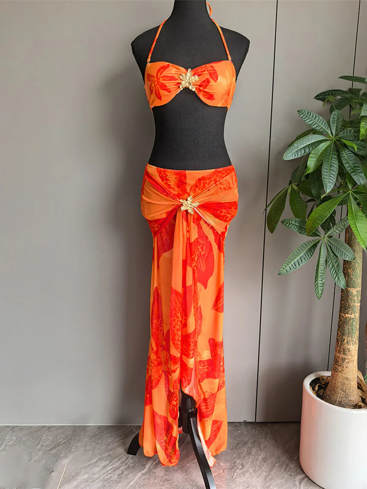With Metal Flower Printed Bikini Three-pieces Bikini Set