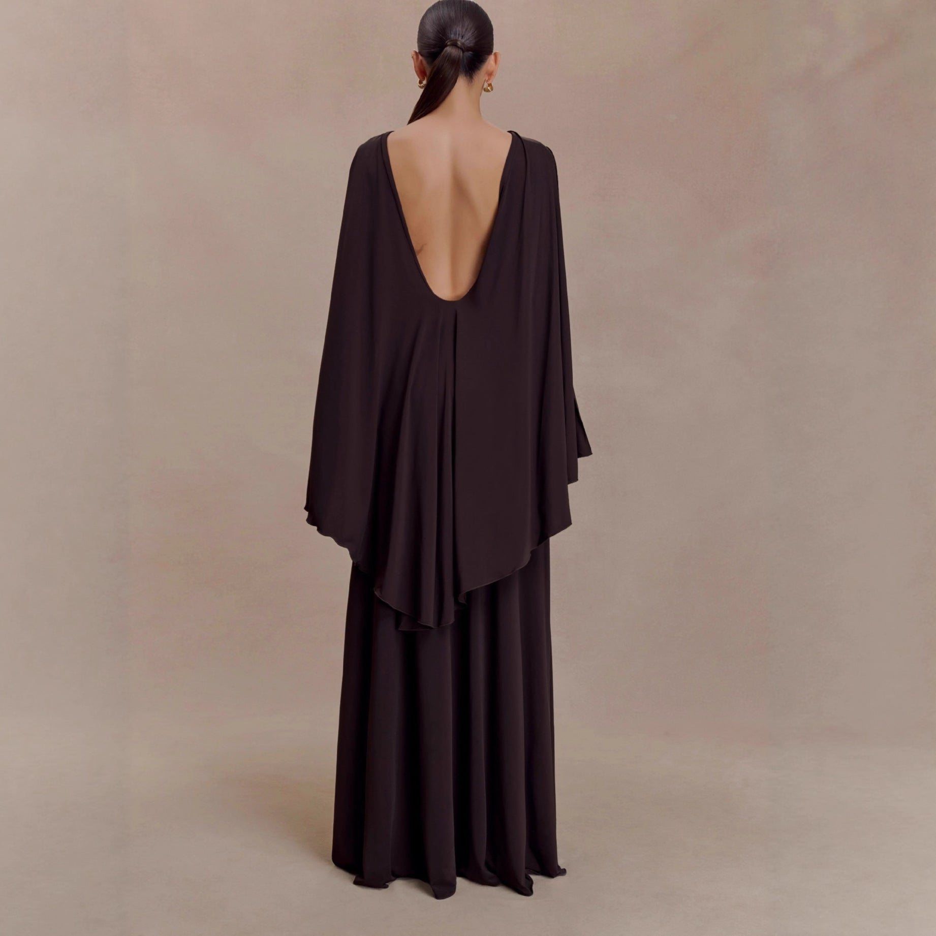 Robe longue élégante et charmante de soirée