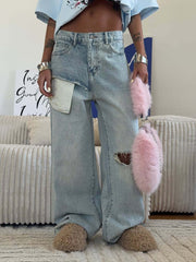 Jeans délavés et usés tendance 