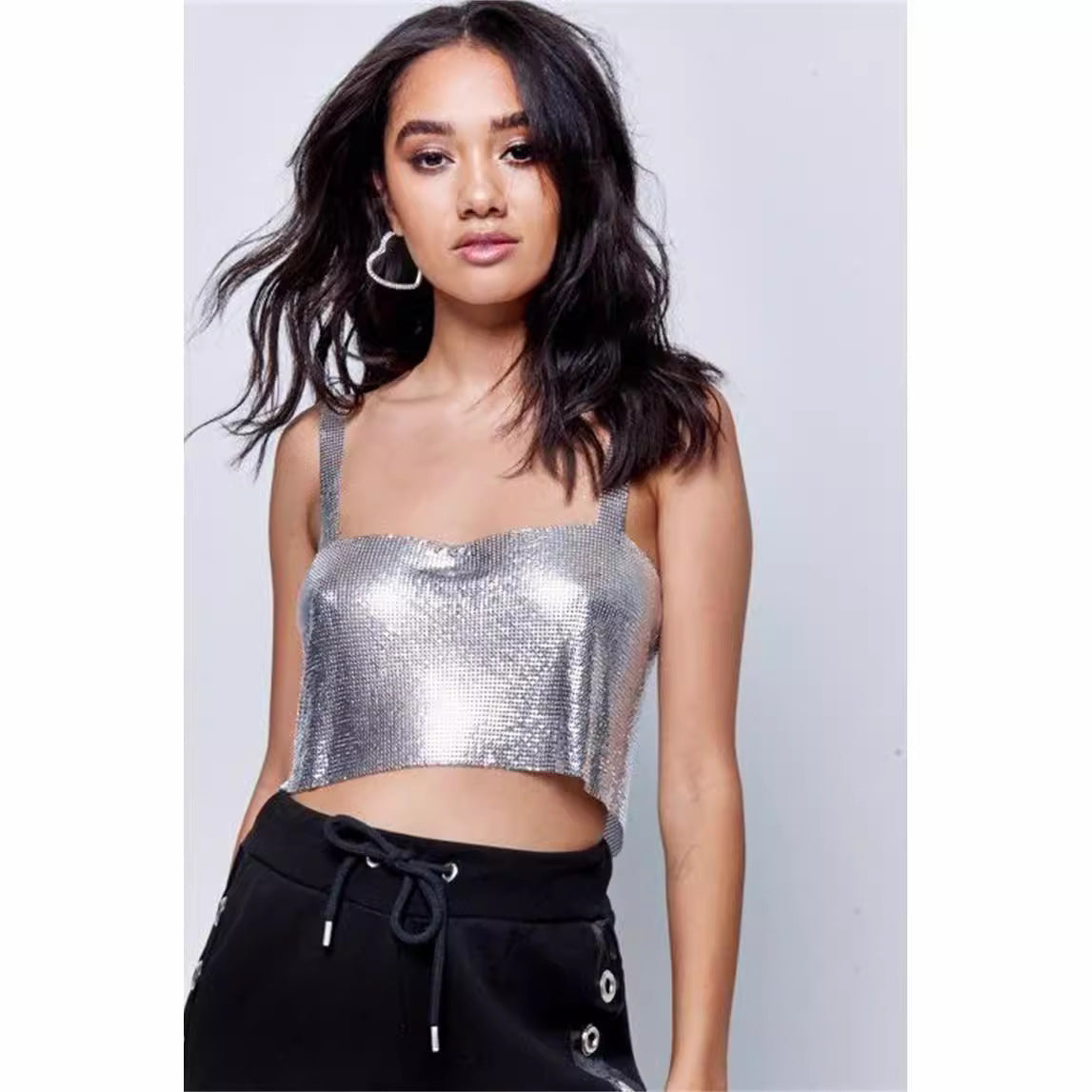 Débardeur à sequins indispensable pour faire la fête