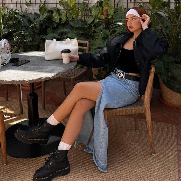 Jupe en jean fendue style streetwear 