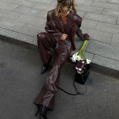 Ensemble de costume en cuir marron tendance 