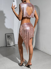 Ensemble métallique ultra-chic pour les fêtes