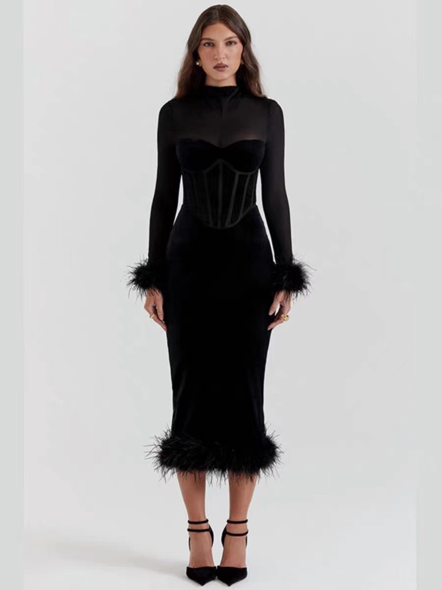 Robe charmante en velours noir transparent