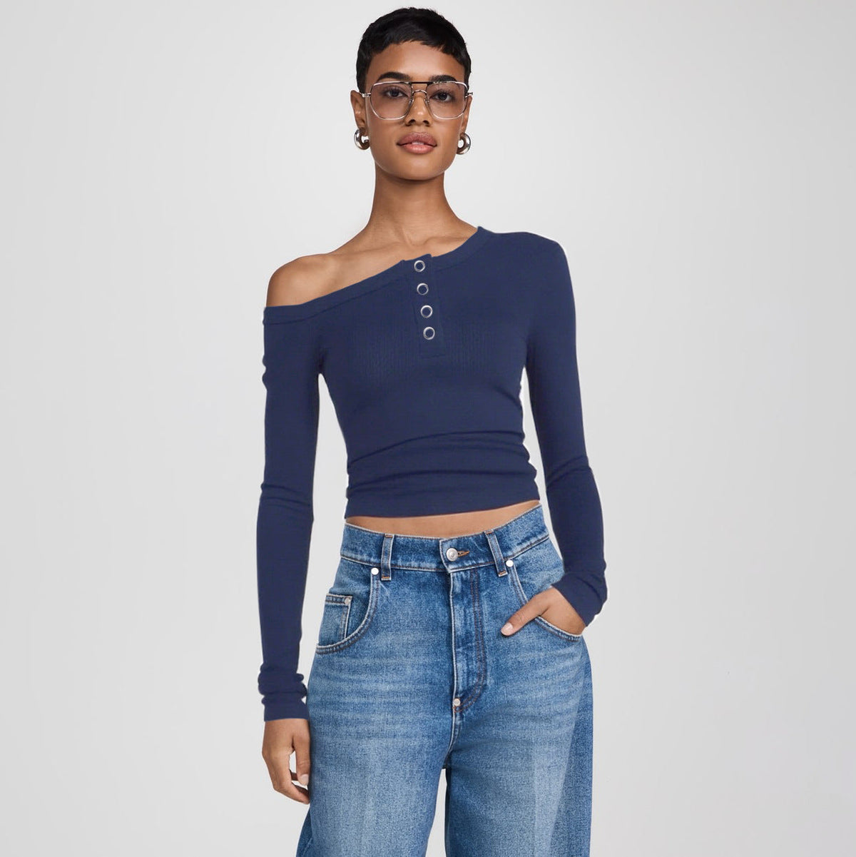 Haut à épaules dénudées élégant et original