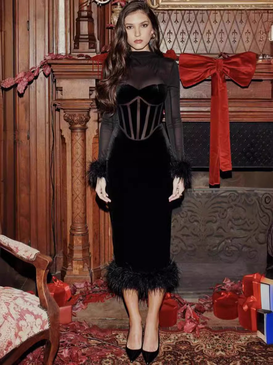 Robe charmante en velours noir transparent